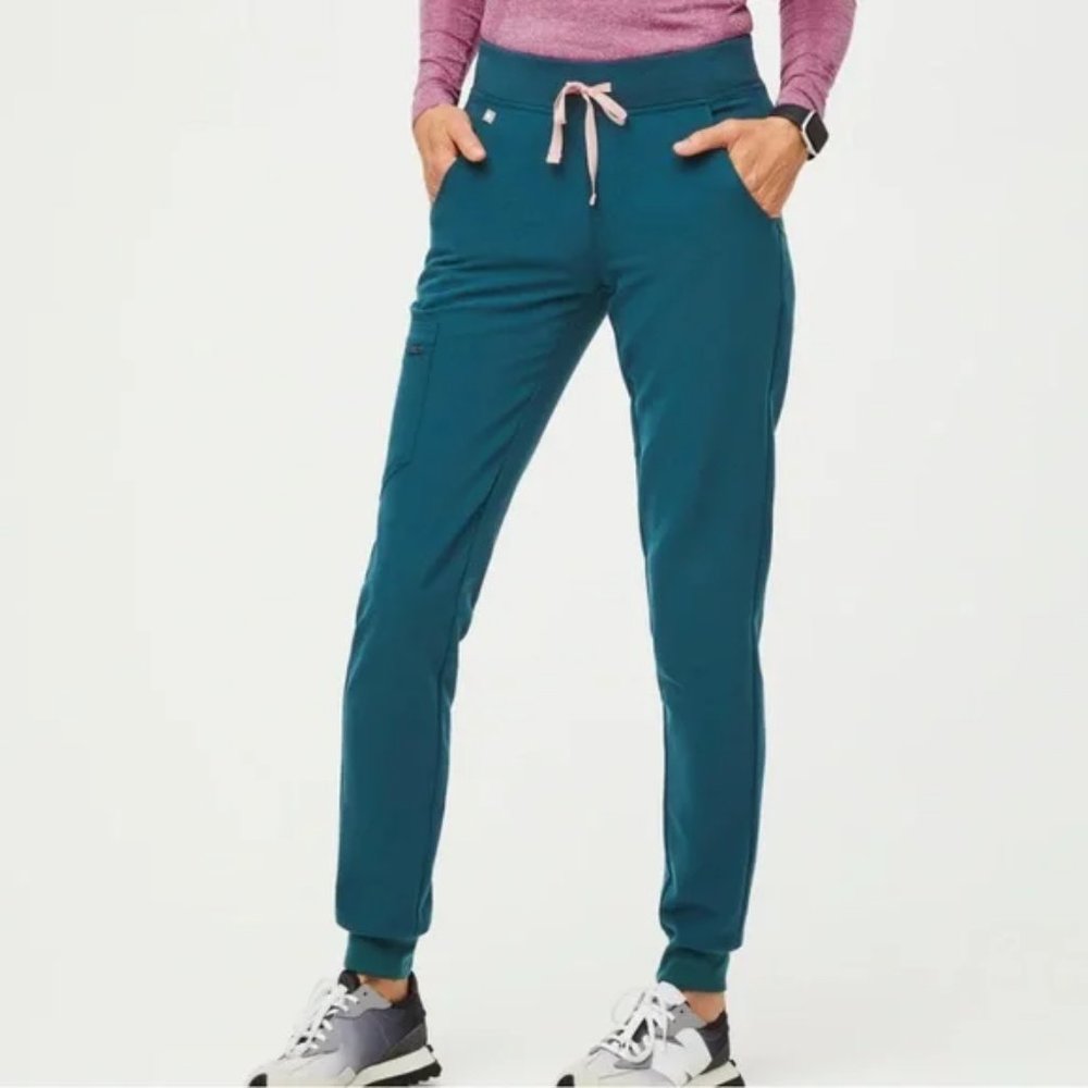 FIGS Caribbean Blue jogger scrub pants - M - Petite